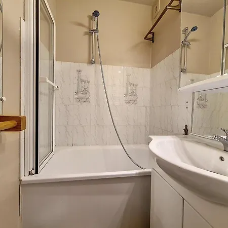 Sarvan - - Balcon - Pied Des Pistes. Quartier Preyrand Mae-4594 Appartement *